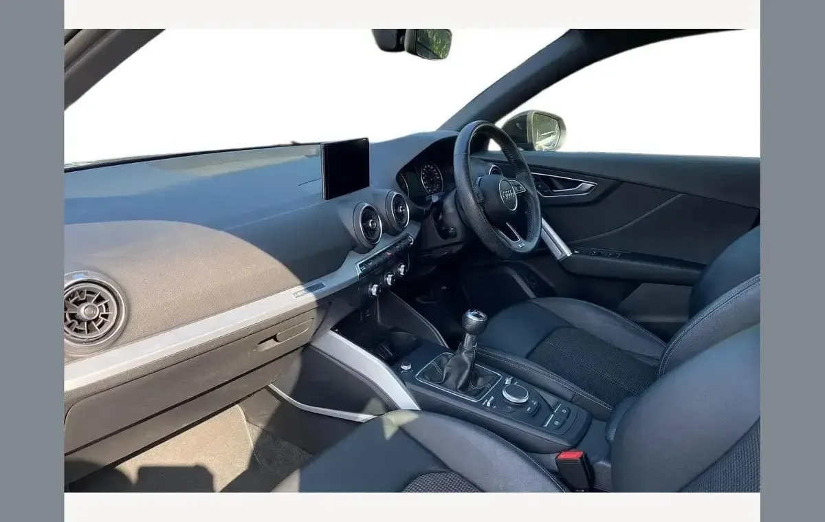 Used Audi Q2 S-Line 148 HP (108 kW) 2020 Black SUV
