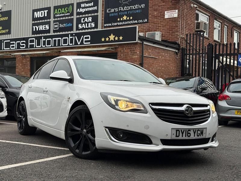 White Used 2016 Vauxhall Insignia SRi Hatchback | £6,495 (Expensive) - Image 1/4