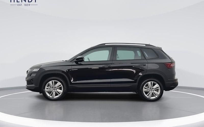 Used Skoda Karoq SE 150 HP (110 kW) 2025 Black magic pearl effect SUV