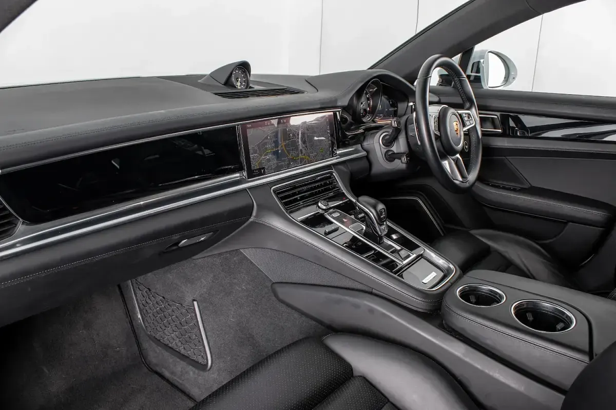 Used Porsche Panamera 4 E-Hybrid 2018 White Hatchback