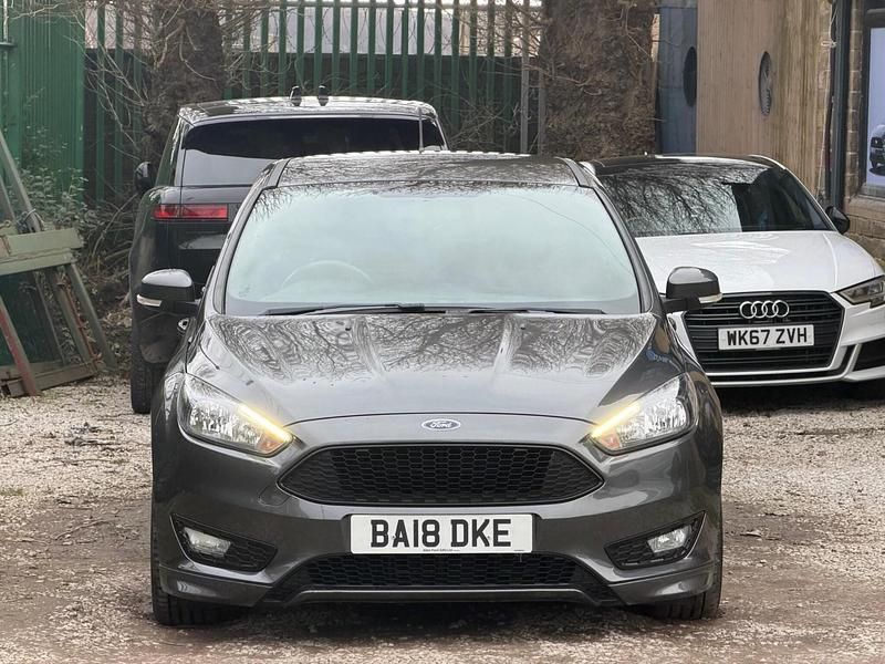 Used Ford Focus ST-Line 2018 Grey Hatchback