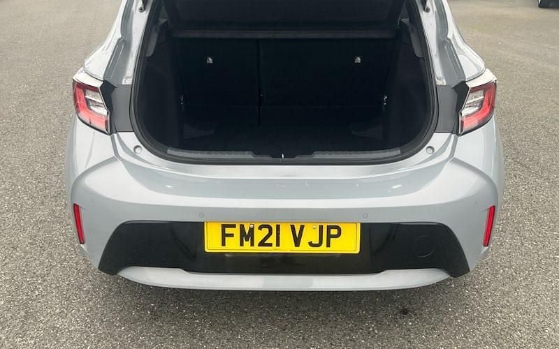 Used Toyota Corolla 122 HP (89 kW) 2022 Hatchback