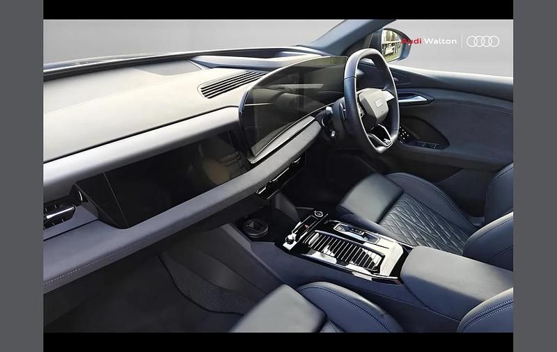 Used Audi Q6 e-tron Advanced 284 kW (387 HP) 2024 Blue SUV