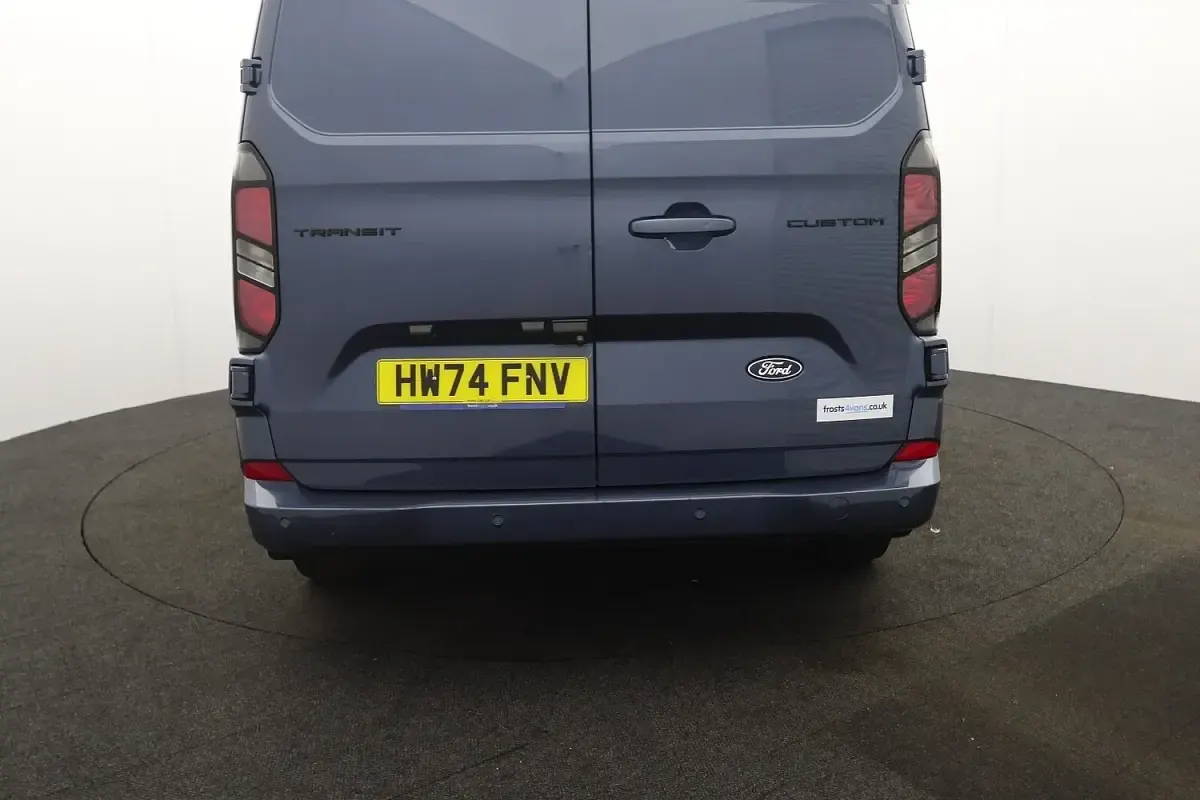 Used Ford Transit Custom Limited 136 HP (100 kW) 2024 Blue Van