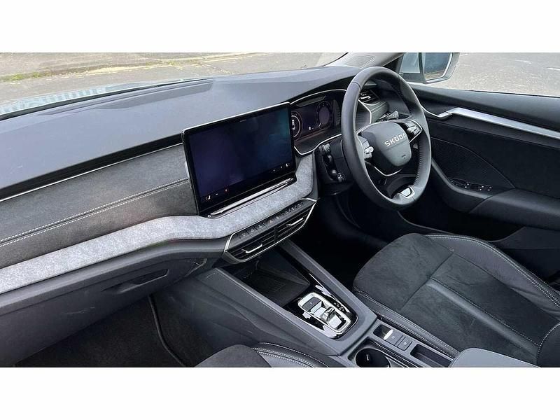Usado Skoda Octavia SE L 150 CV (110 kW) 2025 Plateado Utilitario