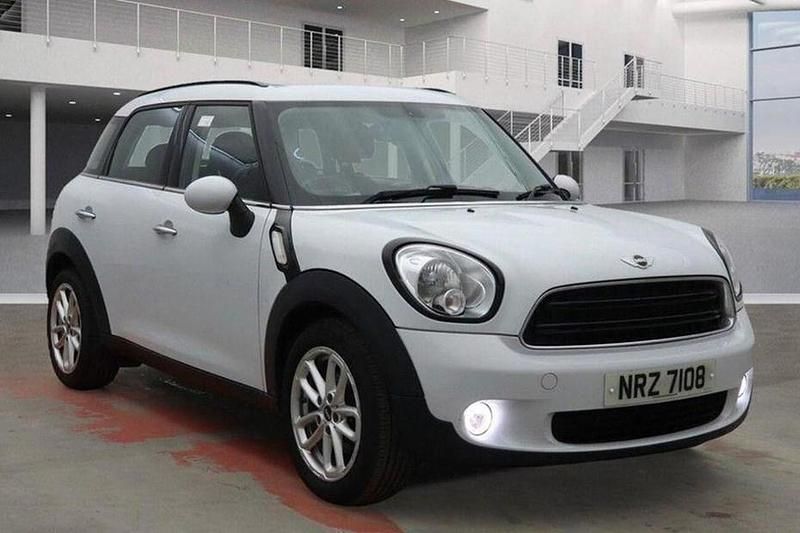 Used Mini Cooper D Countryman Business 112 HP (82 kW) 2014 White SUV