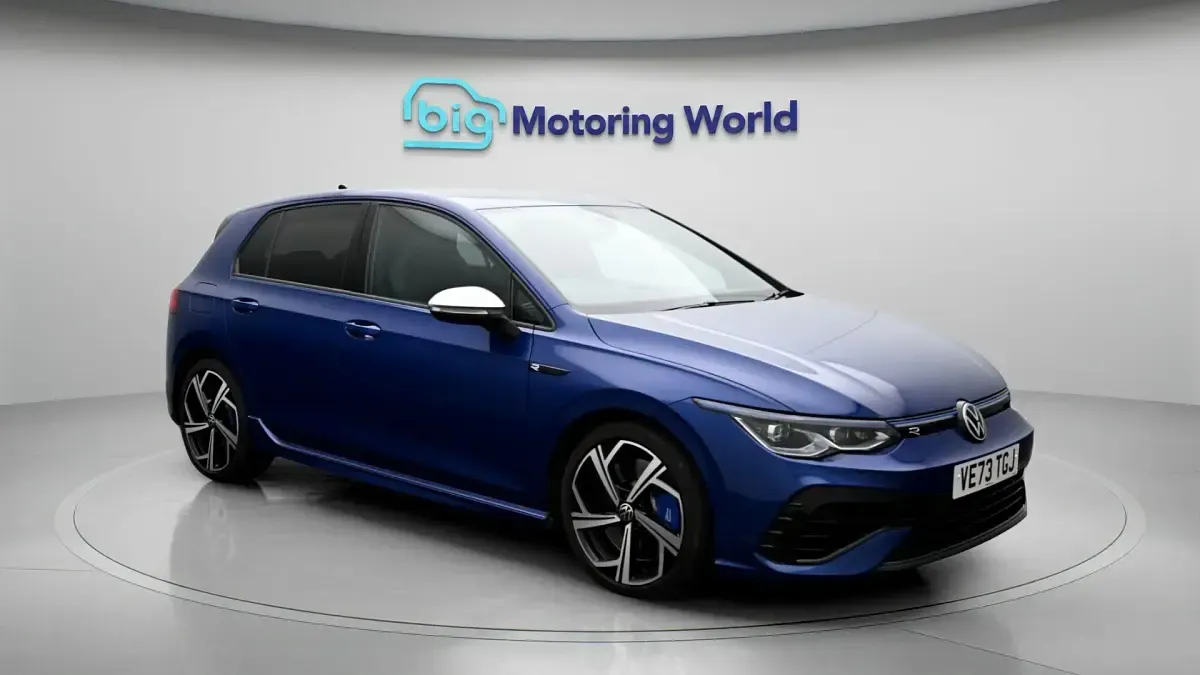 Używany VW Golf VIII R 320 KM (235 kW) 2024 Hatchback