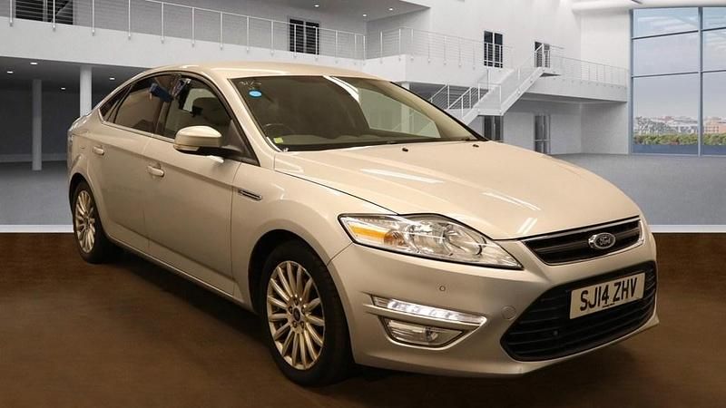 Silver Used 2014 Ford Mondeo Business Edition Hatchback | £1,695 (A bit pricey) - Image 1/4