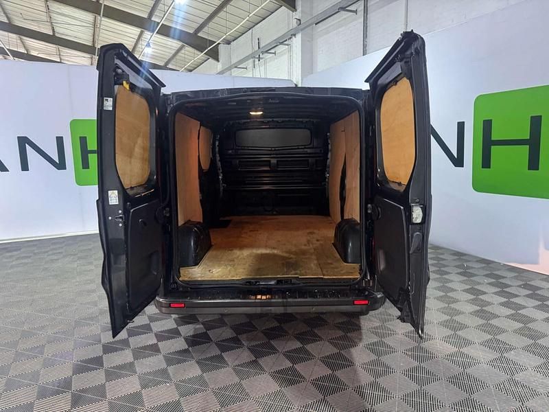 Used Renault Trafic 2023 Black MPV