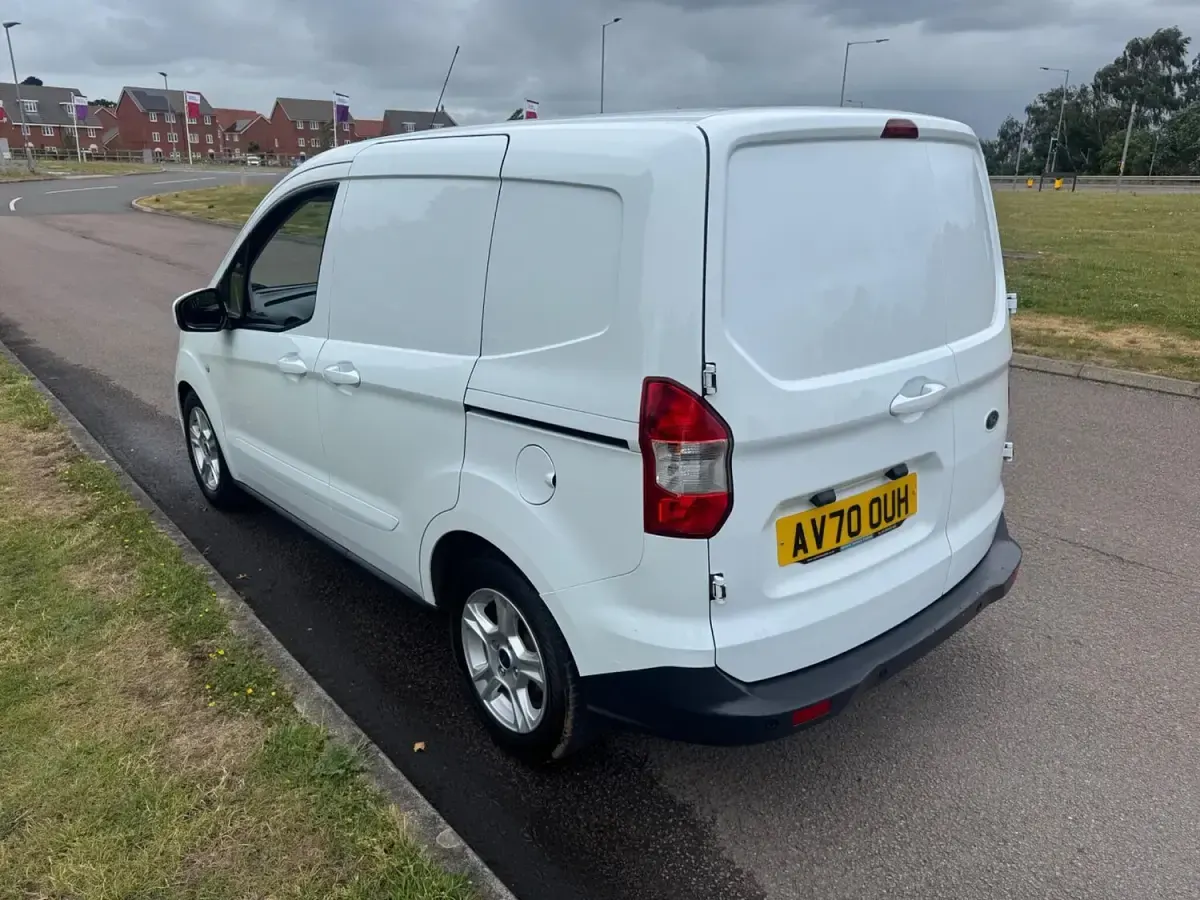 Used Ford Transit Limited 100 HP (73 kW) 2020 White Van