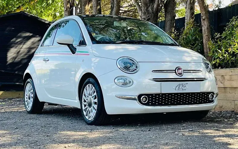 Used Fiat 500 Lounge 69 HP (50 kW) 2019 Hatchback