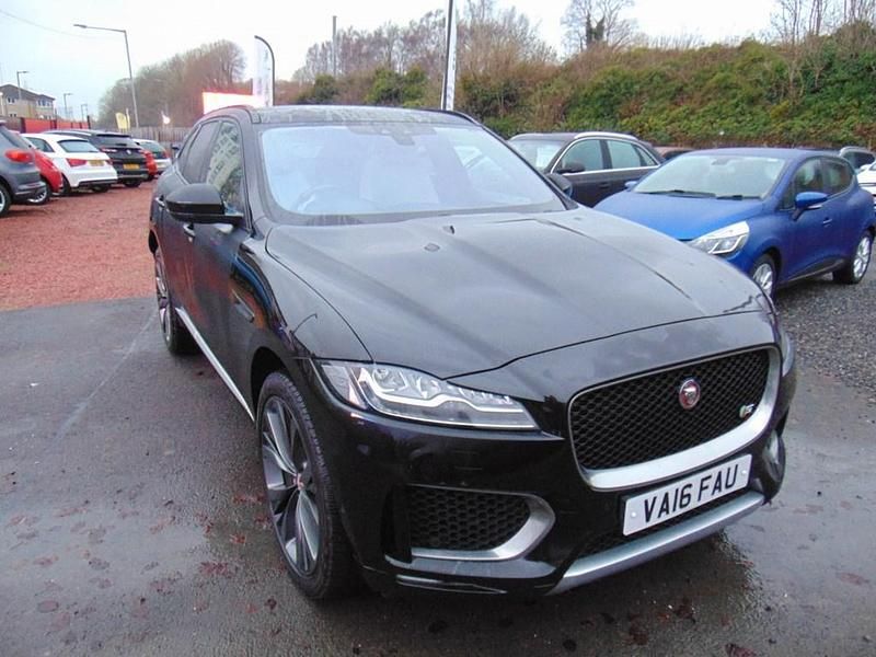 Used Jaguar F-Pace First Edition 300 HP (220 kW) 2016 Black SUV