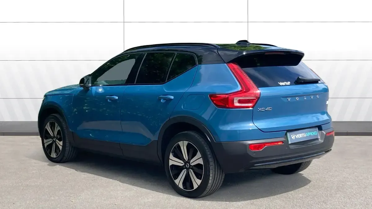 Used Volvo XC40 Plus 169 kW (231 HP) 2023 Blue SUV
