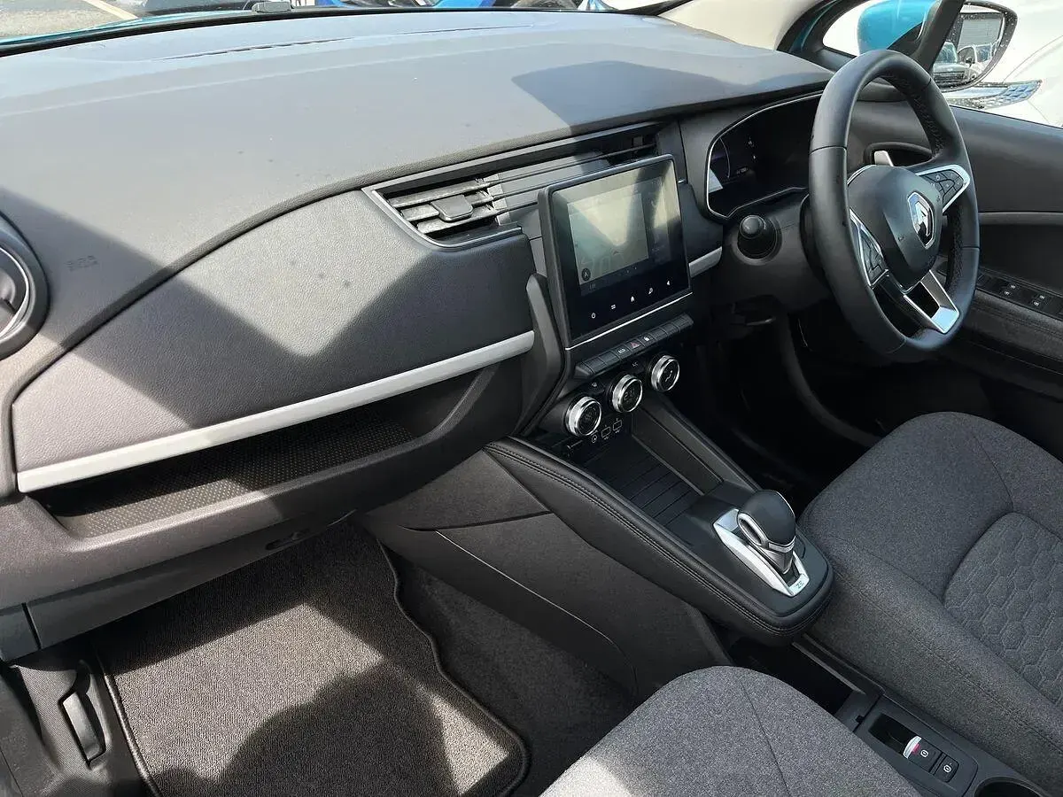 Used Renault Zoe Iconic 98 kW (134 HP) 2021 Blue Hatchback