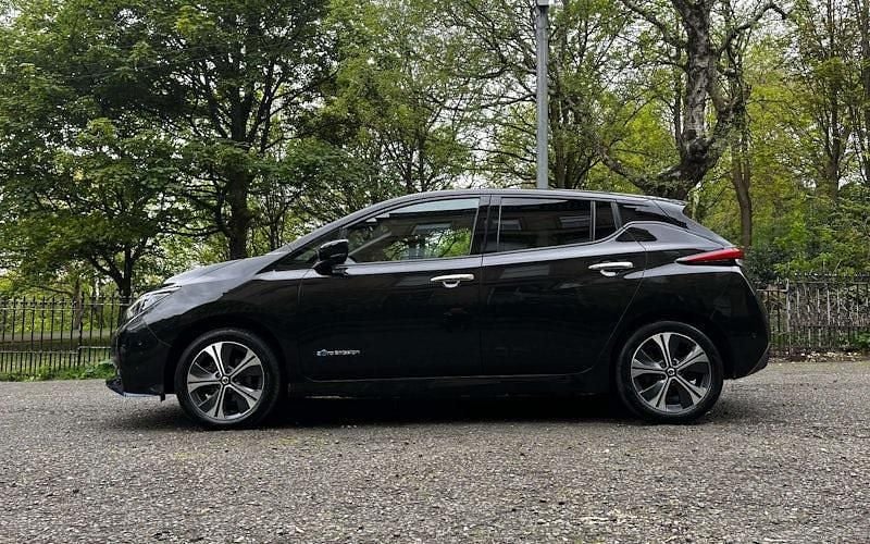 Used Nissan Leaf Tekna 160 kW (218 HP) 2021 Hatchback