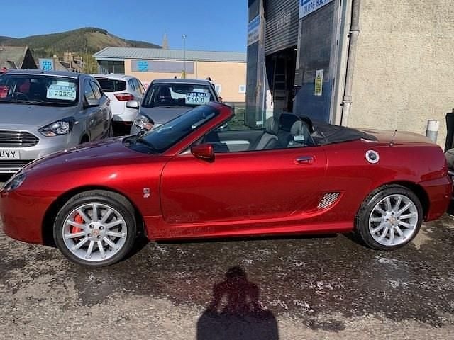 Usado MG TF 135 HP (99 kW) 2005 Vermelho Cabrios