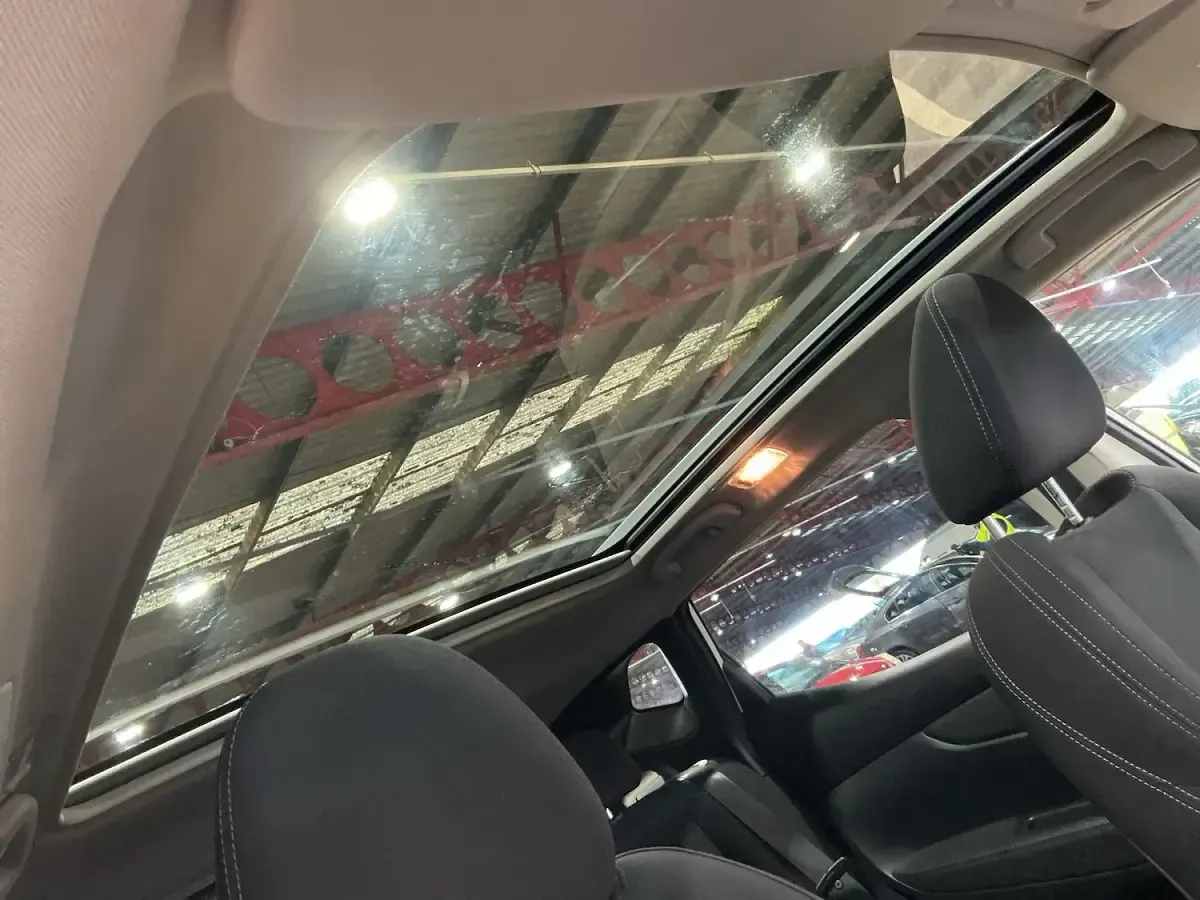 Used Nissan Qashqai N-Connecta 2019 Pure white SUV