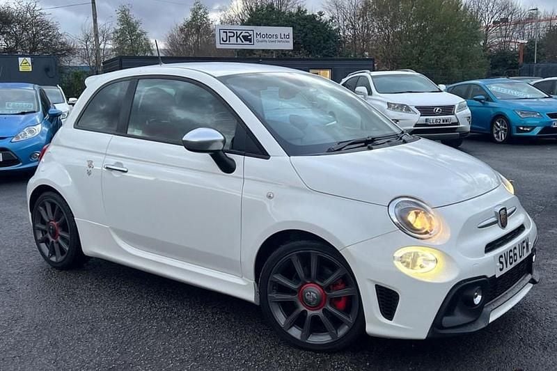 White Used 2017 Abarth 595 Turismo Hatchback | £9,495 (Fair price) - Image 1/1