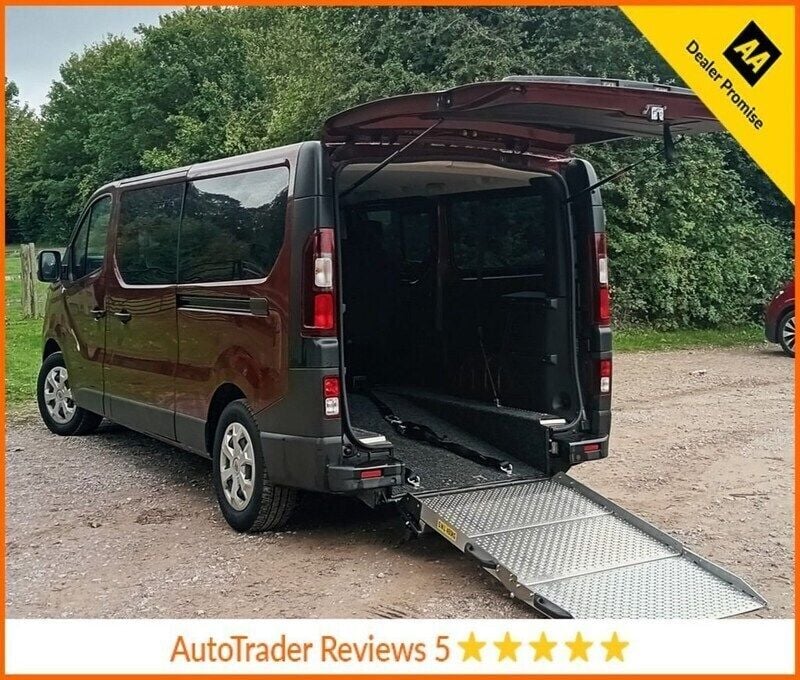 Red Used 2023 Renault Trafic Business Van | £25,990 (Expensive) - Image 1/3