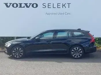 Used Volvo V60 Core 163 HP (119 kW) 2023 Black Estate