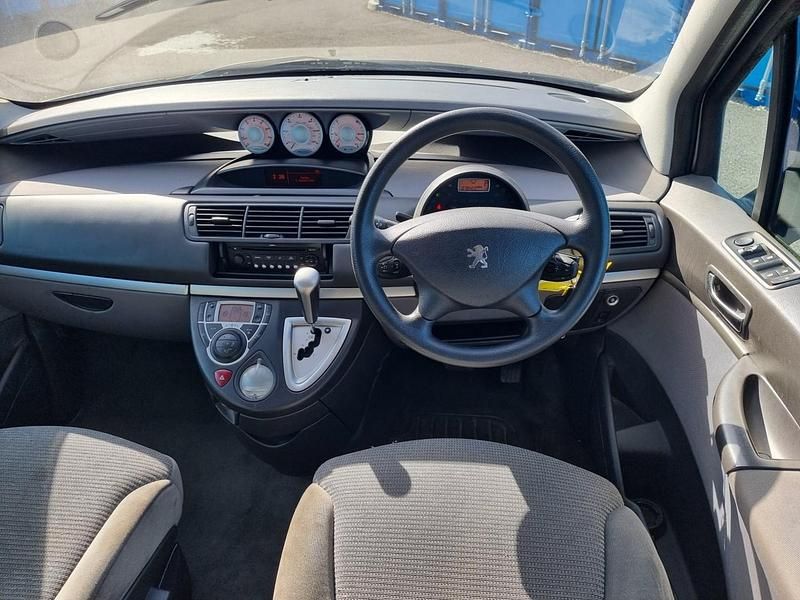 Used Peugeot 807 143 HP (105 kW) 2007 Grey MPV