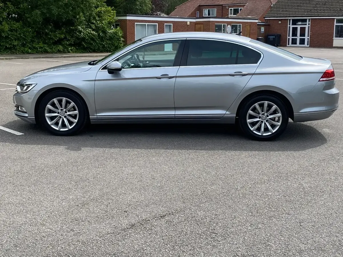 Used VW Passat Business 150 HP (110 kW) 2019 Silver Sedan