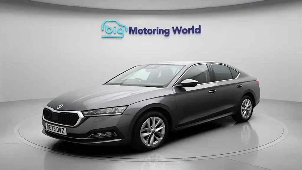Używany Skoda Octavia SE L 150 KM (110 kW) 2023 Szary Hatchback