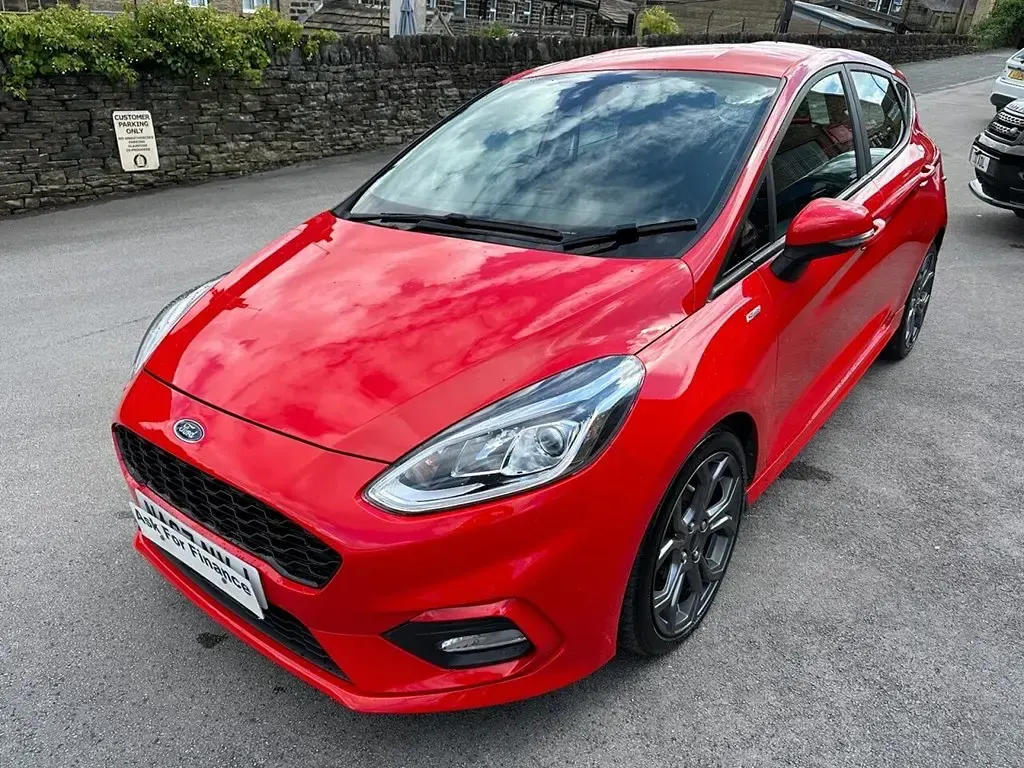 Used Ford Fiesta ST-Line 120 HP (88 kW) 2018 Red Hatchback