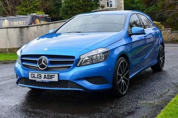 Used Mercedes A180 SE 2013 Blue Hatchback