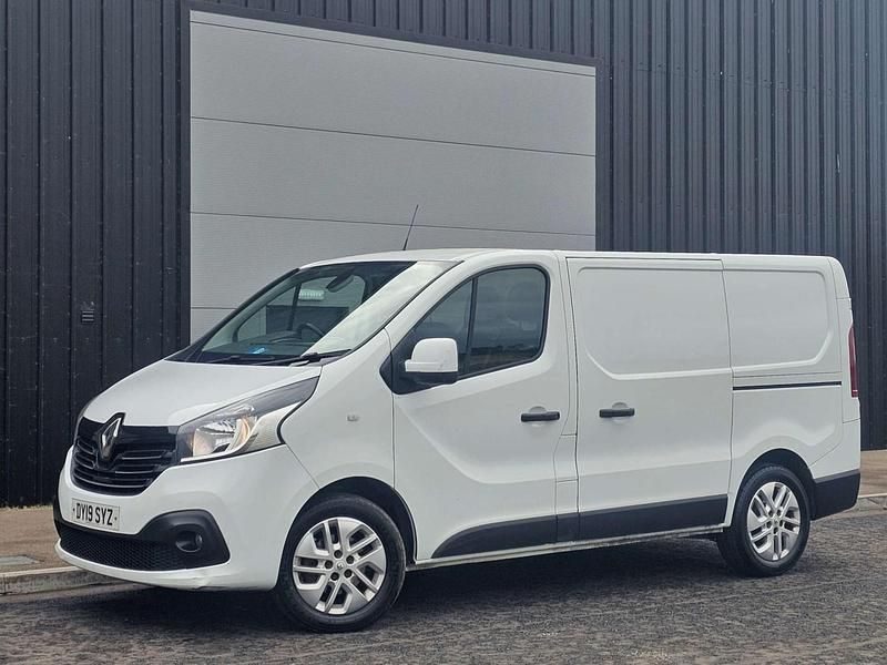 Used Renault Trafic 2019 White MPV