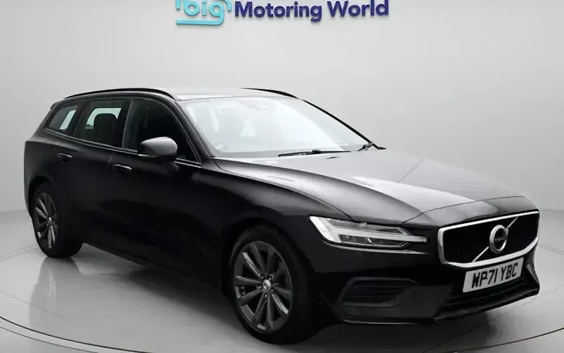 Used Volvo V60 Momentum 197 HP (144 kW) 2021 Estate