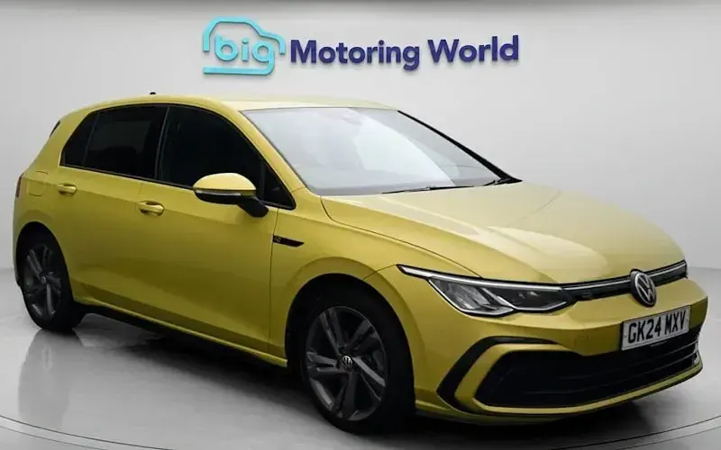 Used VW Golf VIII R-line 150 HP (110 kW) 2023 Hatchback