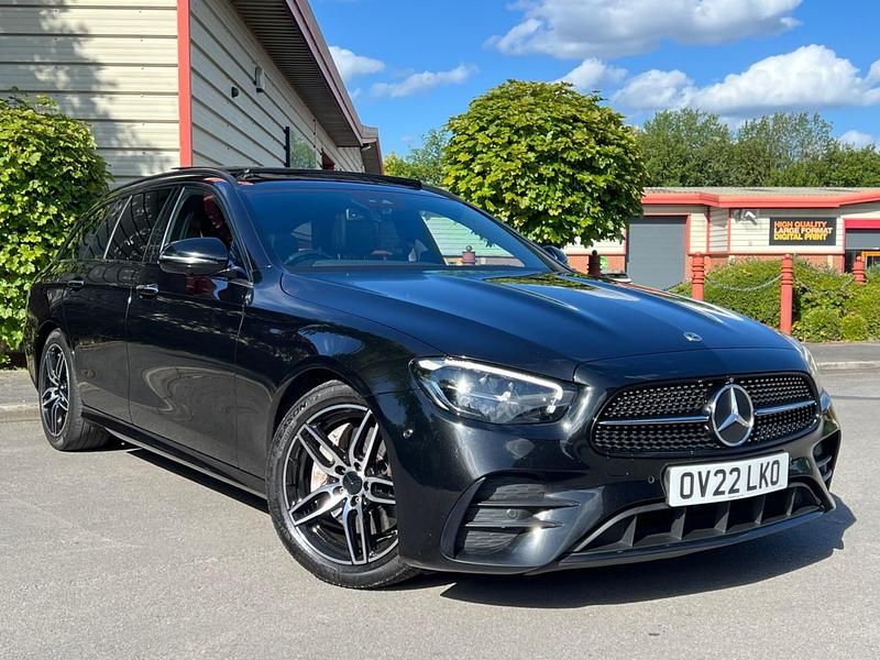 Black Used 2022 Mercedes E200 AMG line Estate | £21,995 (Fair price) - Image 1/4
