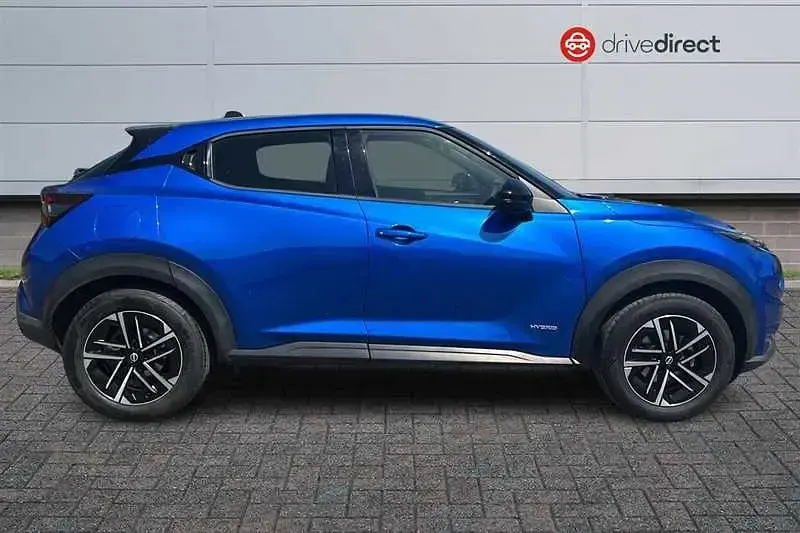 Używany Nissan Juke N-Connecta 143 KM (105 kW) 2025 Niebieski SUV