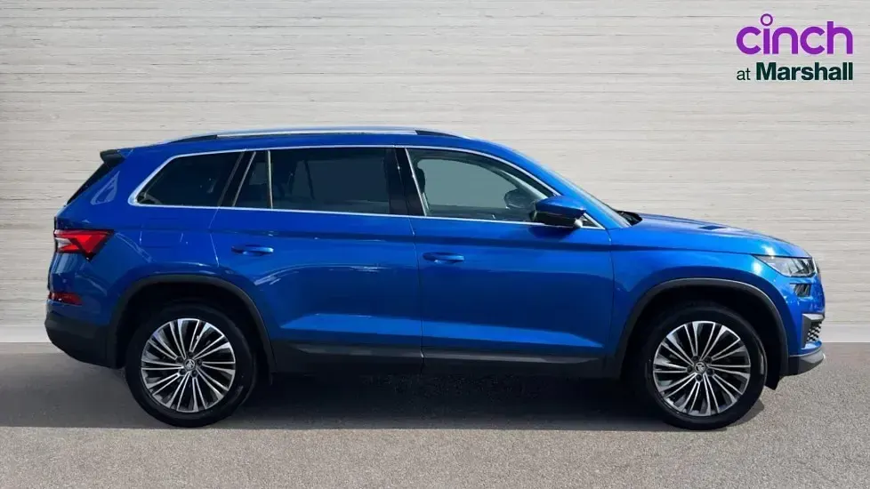 Used Skoda Kodiaq SE L Executive 150 HP (110 kW) 2024 Race blue metallic SUV