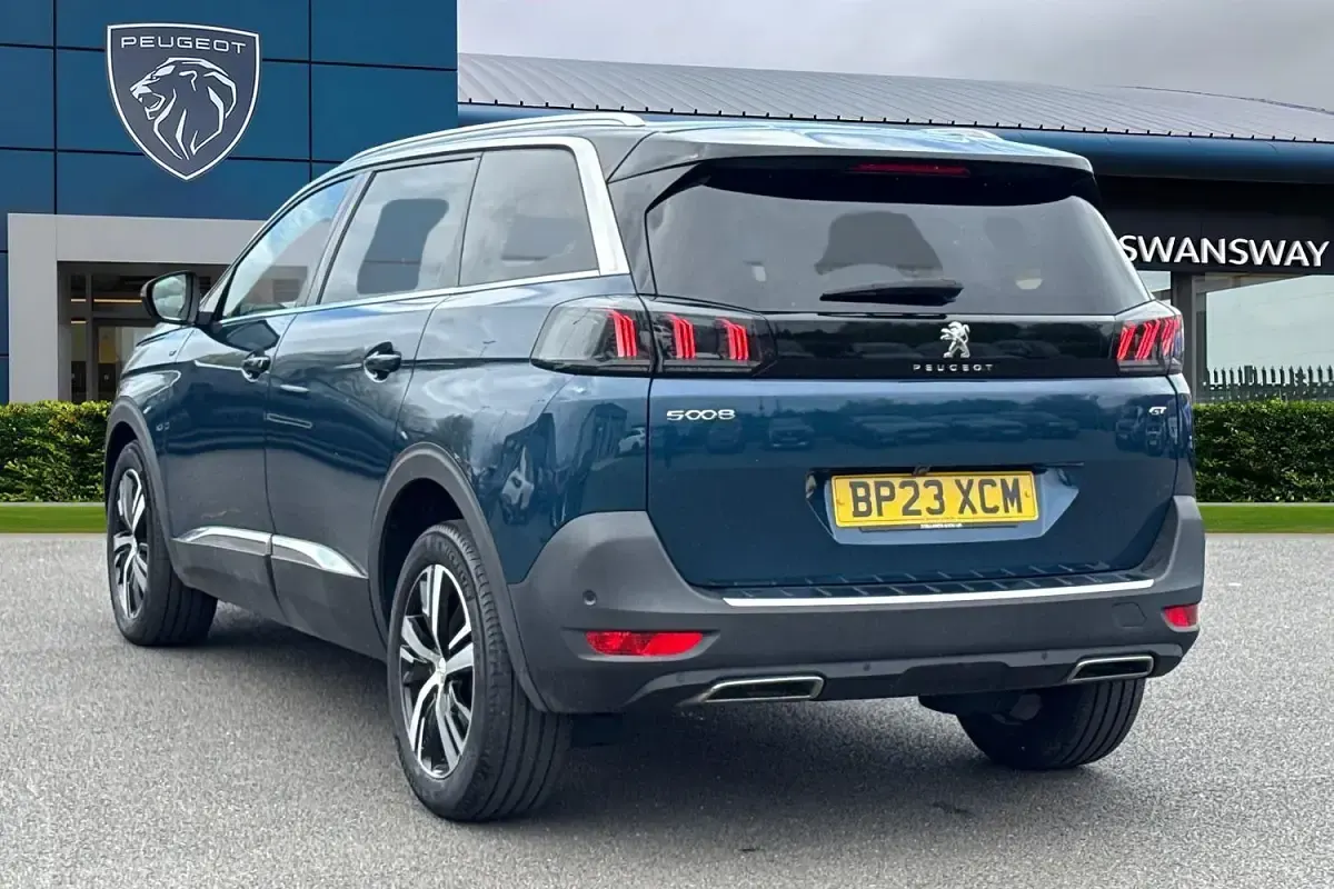 Used Peugeot 5008 GT 130 HP (95 kW) 2023 Blue SUV