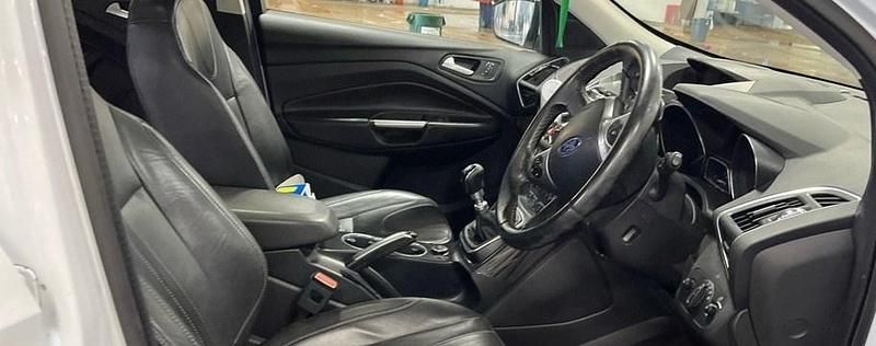 Usado Ford Kuga Titanium X 180 HP (132 kW) 2016 Branco SUV