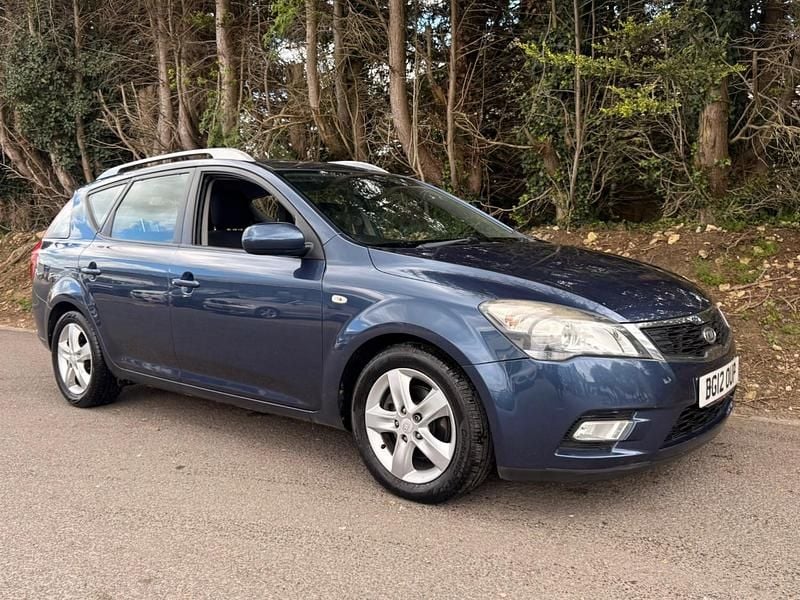 Używany Kia Ceed 2012 Niebieski Hatchback