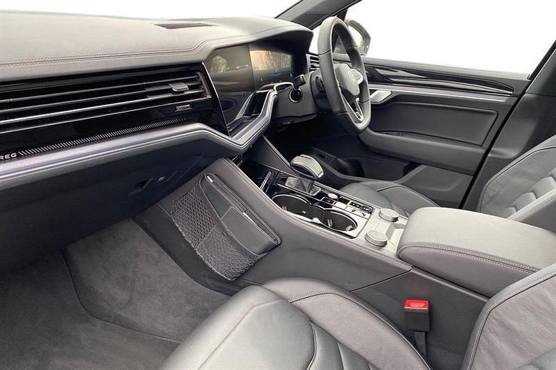 Used VW Touareg Black Edition 286 HP (210 kW) 2025 Silicon grey metallic SUV