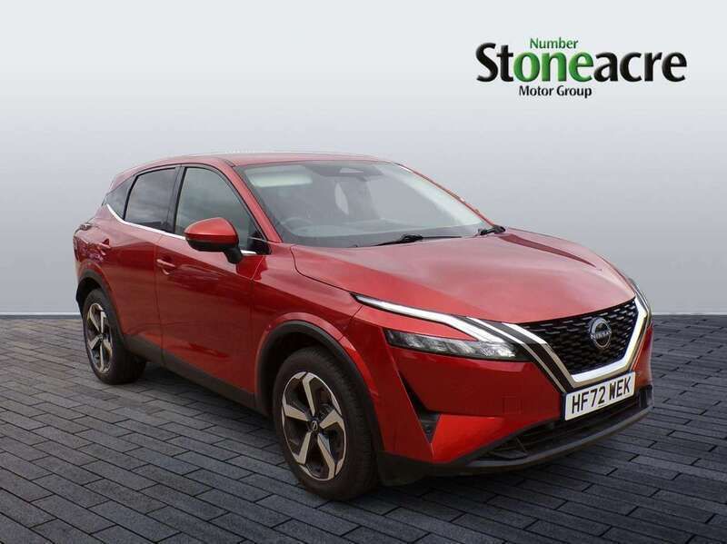 Red Used 2022 Nissan Qashqai N-Connecta SUV | £15,995 (Good price) - Image 1/4