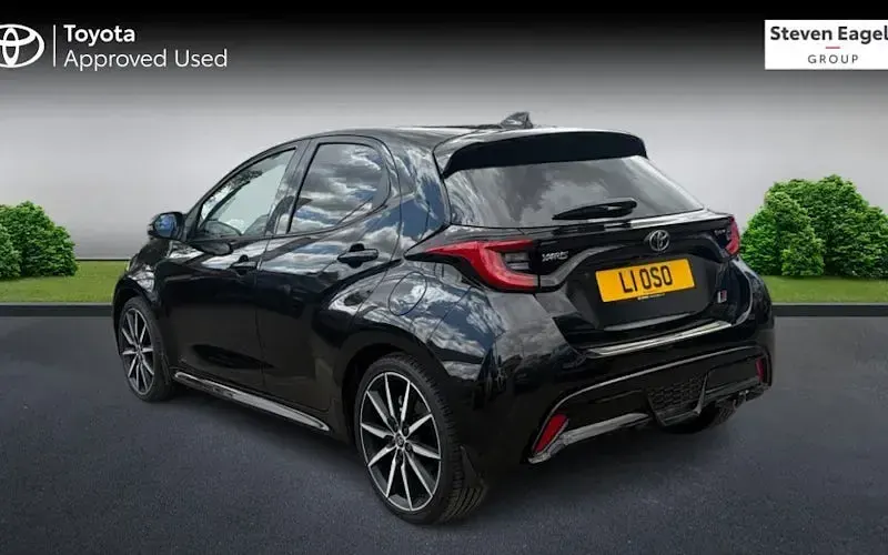 Used Toyota Yaris Sport 131 HP (96 kW) 2026 Black Hatchback
