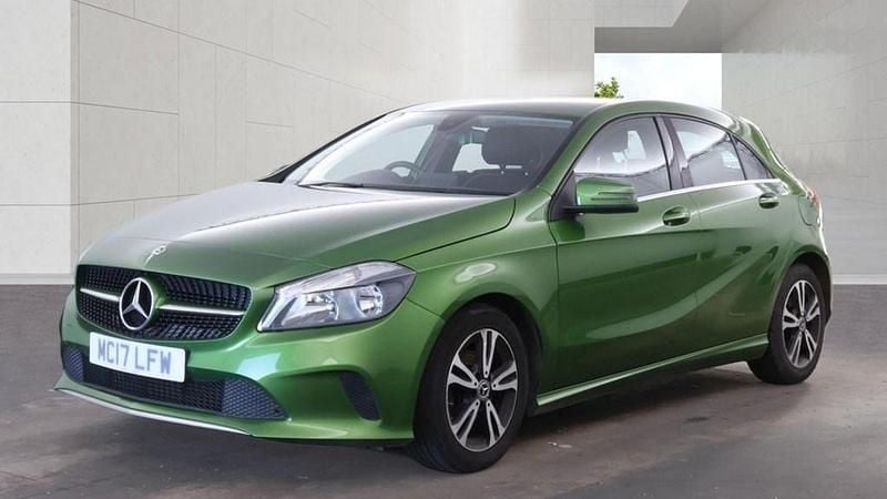 Used Mercedes A180 SE 2017 Kryptonite green Hatchback