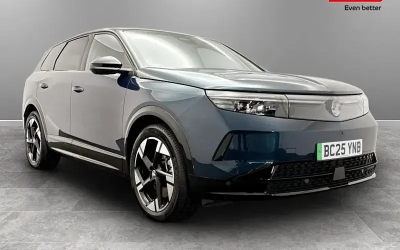 Used Vauxhall Grandland Ultimate 156 kW (213 HP) 2025 SUV
