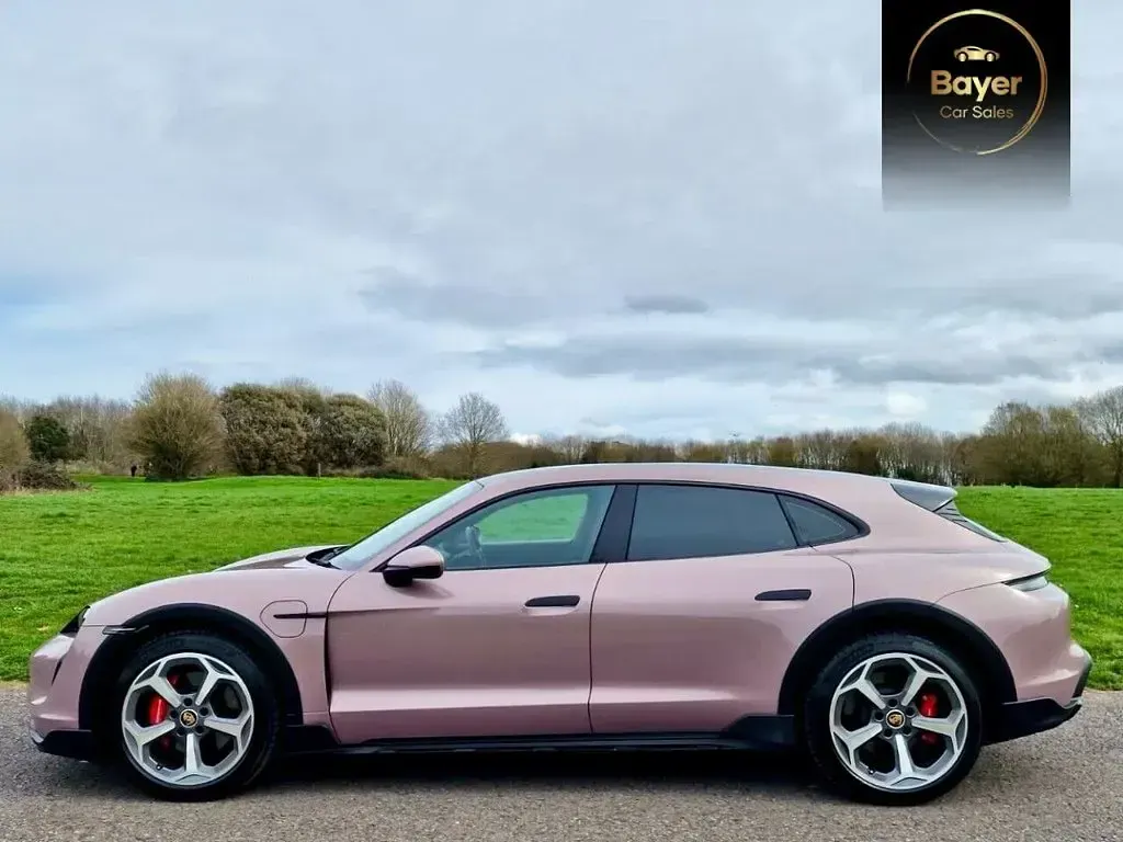 Used Porsche Taycan Cross Turismo 419 kW (571 HP) 2023 Pink Estate