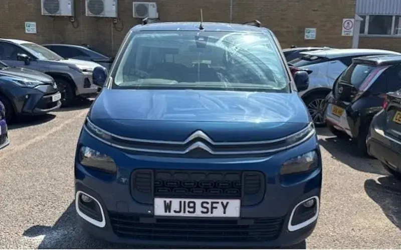 Used Citroën Berlingo Flair 102 HP (75 kW) 2019 MPV