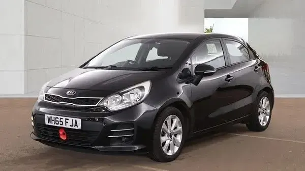 Used Kia Rio 89 HP (65 kW) 2016 Black Hatchback