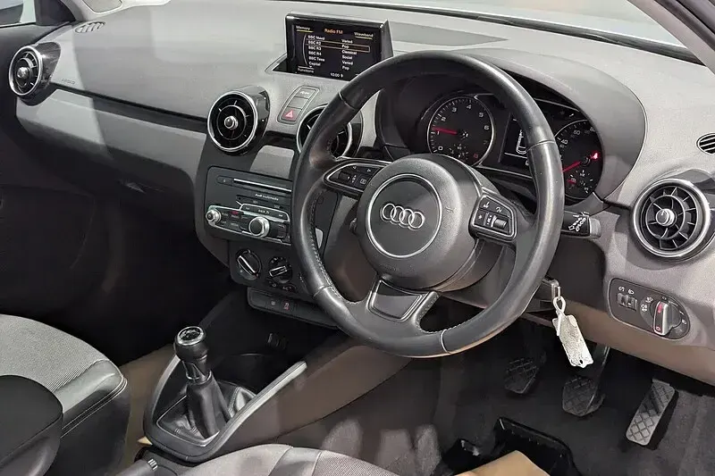 Used Audi A1 Sport 95 HP (69 kW) 2015 Silver Hatchback