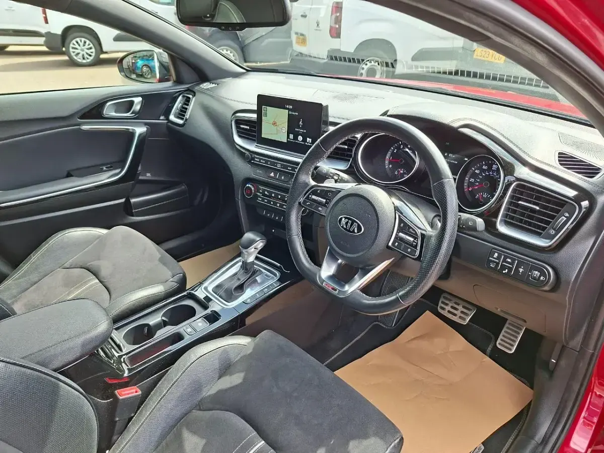 Used Kia ProCeed GT-Line S 138 HP (101 kW) 2019 Red Estate