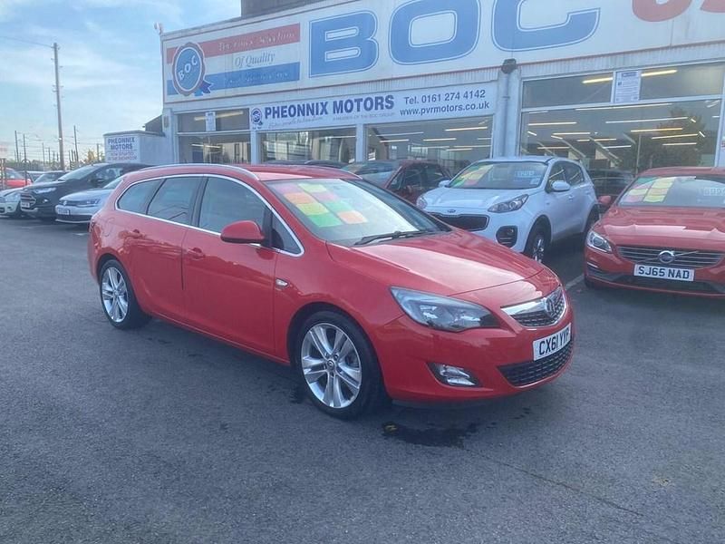 Used Vauxhall Astra SRi 125 HP (91 kW) 2011 Red Estate