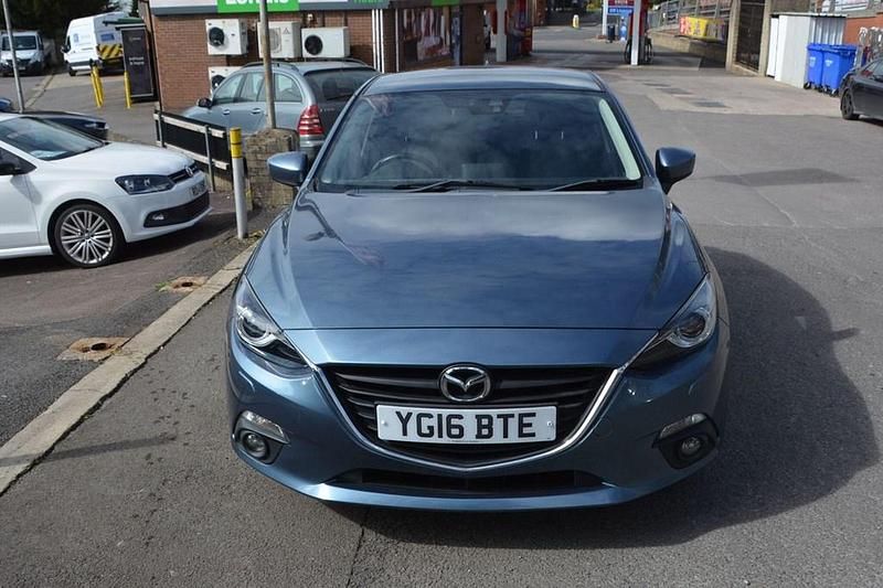 Used Mazda 3 165 HP (121 kW) 2016 Blue Hatchback